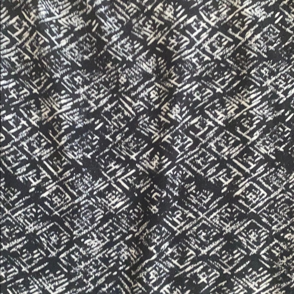 SOLD NWOT-M.S.S.P Black and white midi skirt - Picture 3 of 5